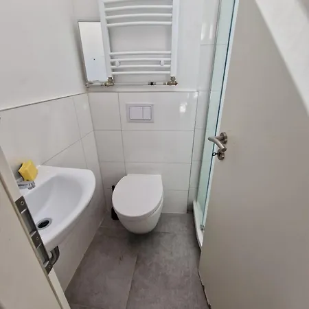 Monteurzimmer Nahe Mannheim, Heidelberg, Karlsruhe, Bruchsal, Philippsburg, Speyer Oberhausen-Rheinhausen